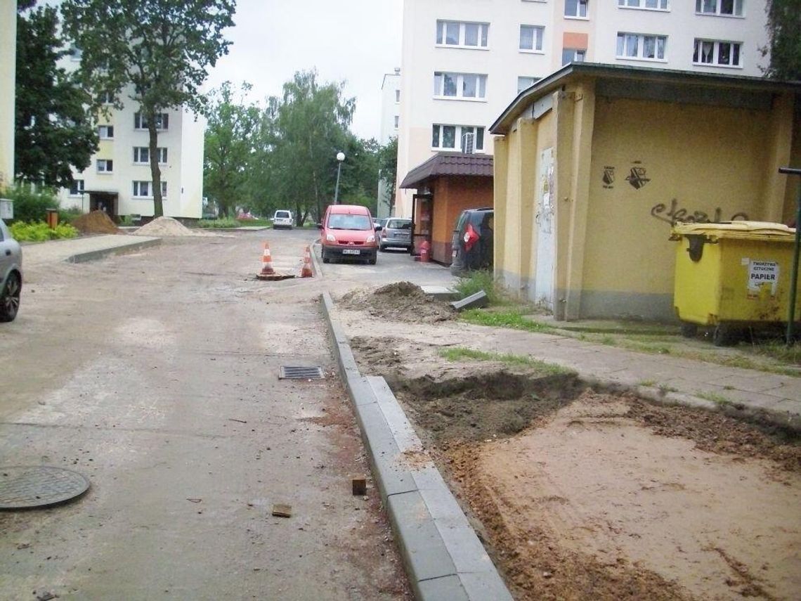 LEGIONOWO. Rozkopana Hubala - Przedłuża się przebudowa ulicy LEGIONOWO. Rozkopana Hubala - Przedłuża się przebudowa ulicy
