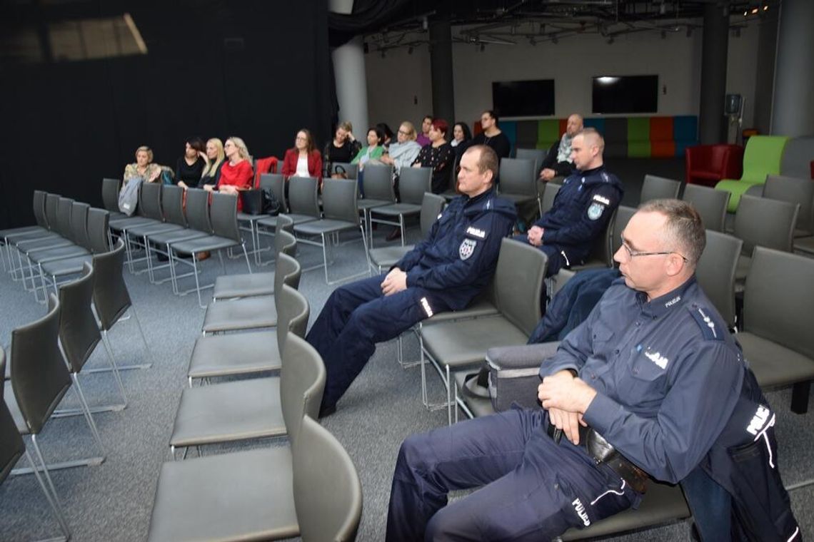 LEGIONOWO. Spotkanie dzielnicowych z kuratorami LEGIONOWO. Spotkanie dzielnicowych z kuratorami