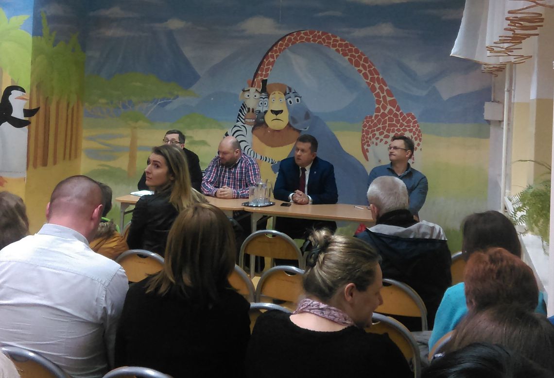 LEGIONOWO. Spotkanie mieszkańców z prezydentem i przewodniczącym rady miasta LEGIONOWO. Spotkanie mieszkańców z prezydentem i przewodniczącym rady miasta