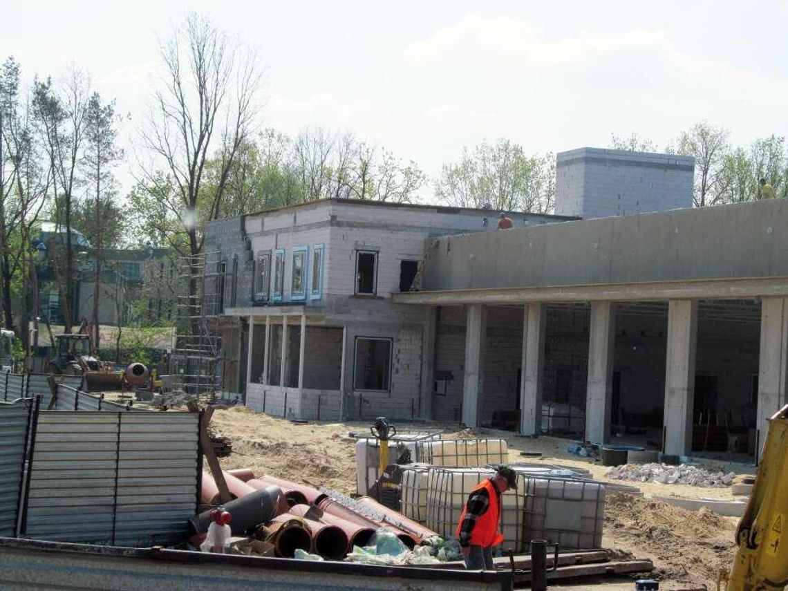LEGIONOWO. Strażnica rośnie w oczach LEGIONOWO. Strażnica rośnie w oczach