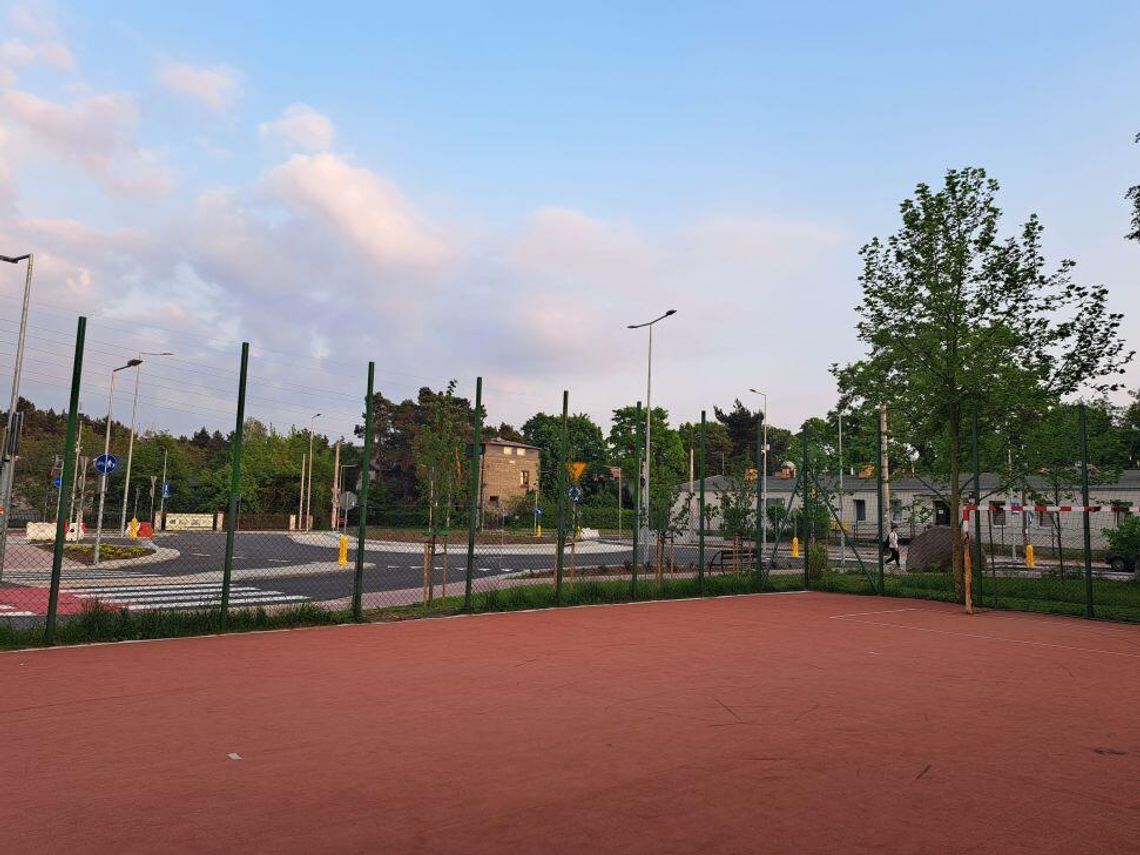 LEGIONOWO. Tunel gotowy - zabezpieczeń brak
