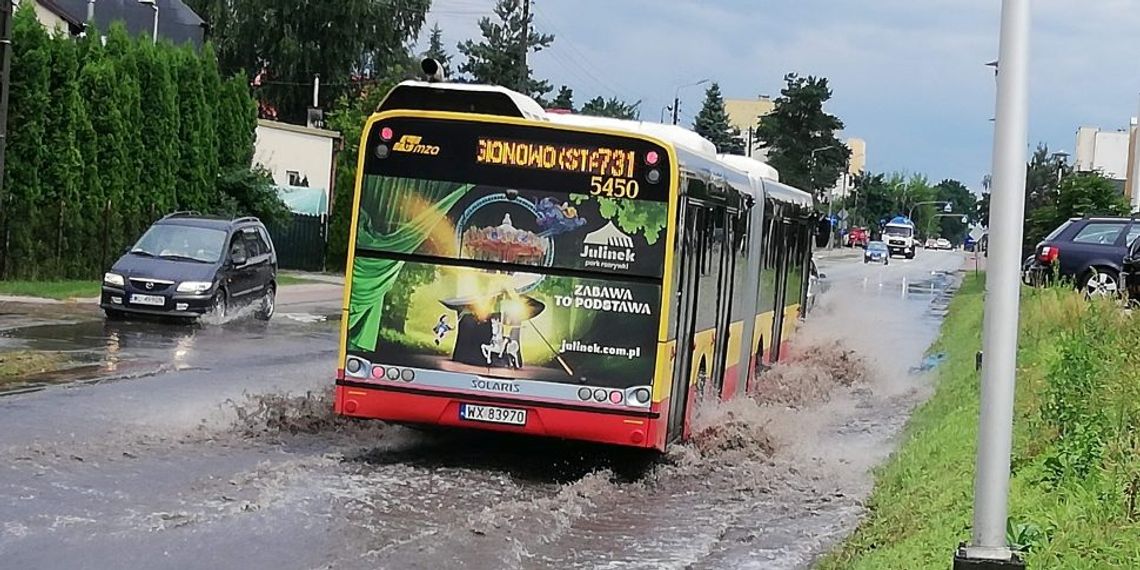LEGIONOWO. Ulice zabetonowanego miasta zamieniają się w rzeki