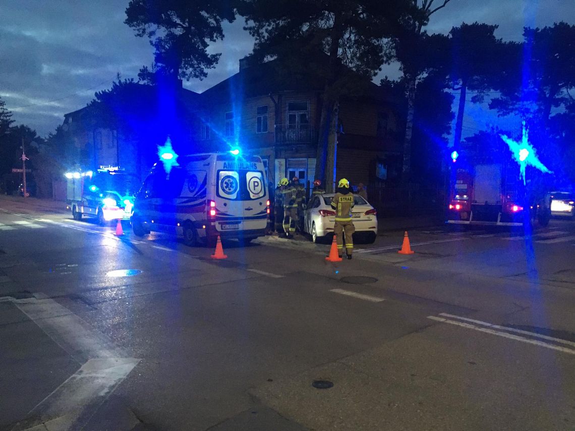 LEGIONOWO. Volkswagen skasował Hyundai'a na rogu 3 Maja i Batorego [GALERIA]