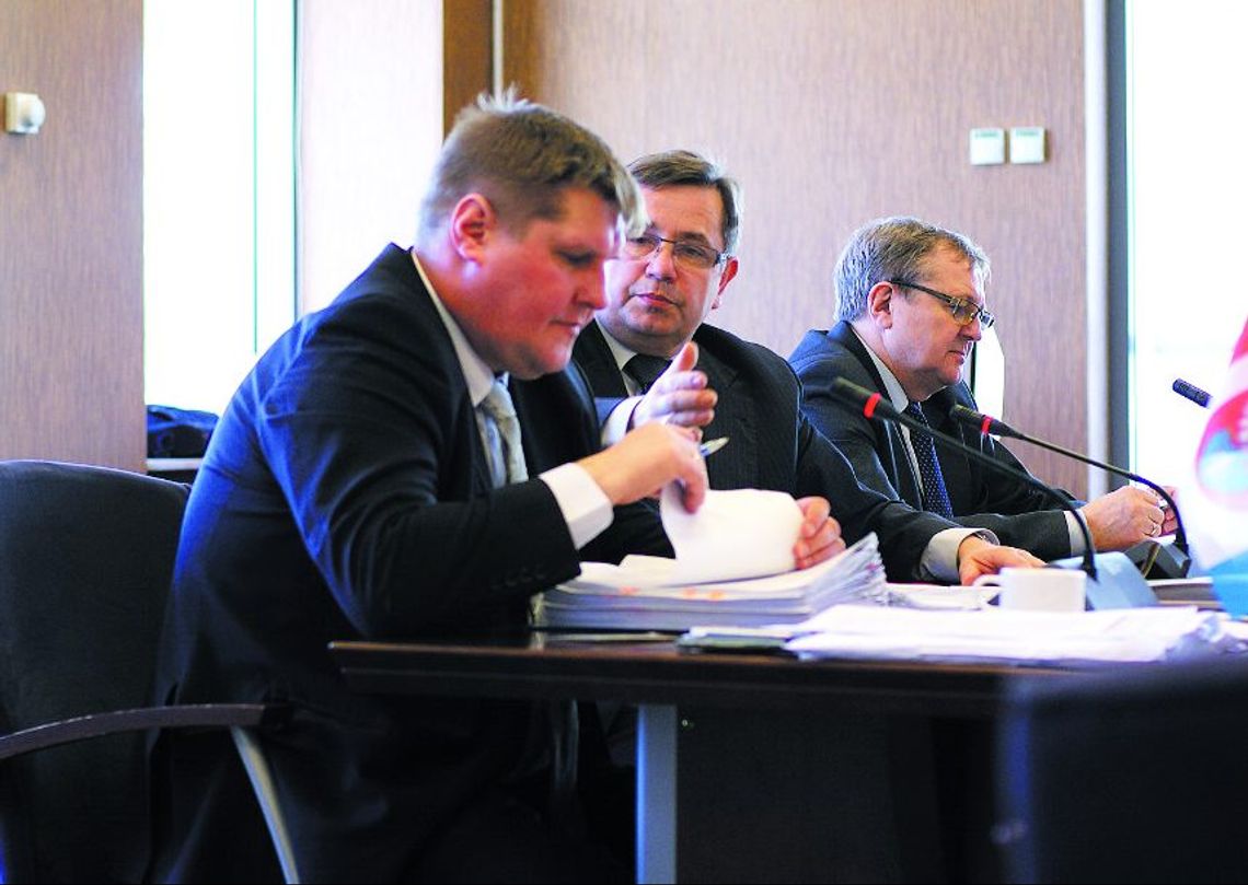 LEGIONOWO. Wiceprzewodniczący Rady podrabiał dokumenty? - Prokuratura zawiadomiona LEGIONOWO. Wiceprzewodniczący Rady podrabiał dokumenty? - Prokuratura zawiadomiona
