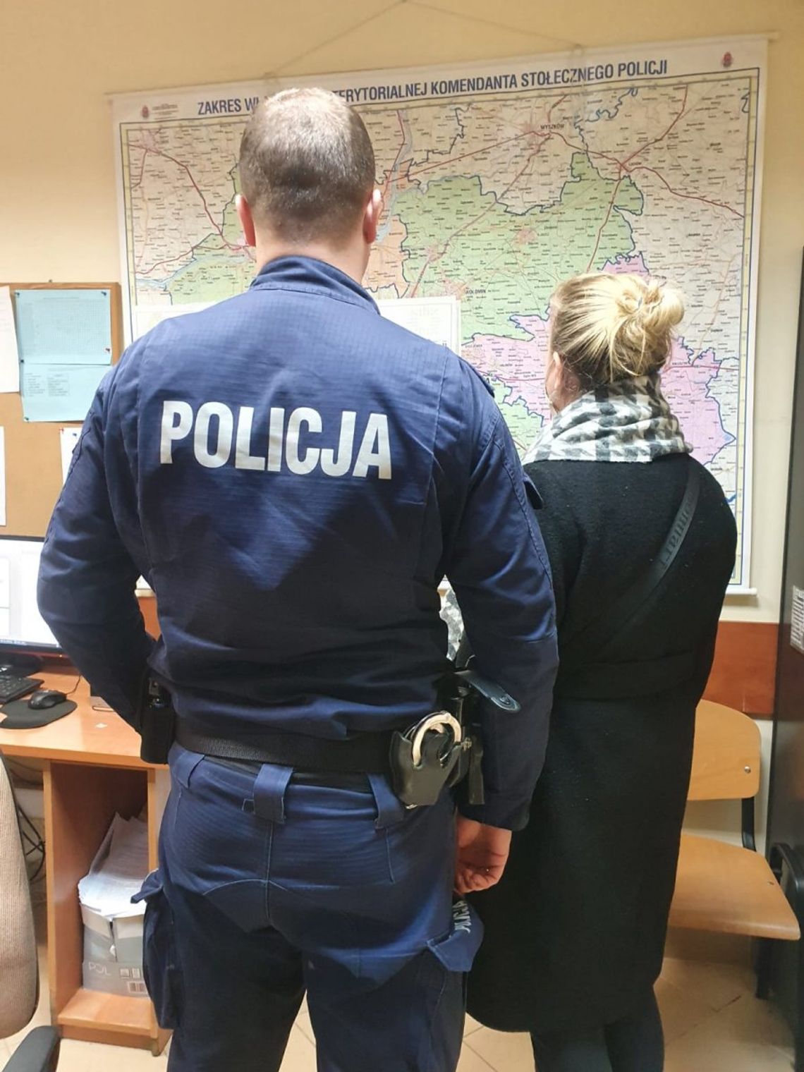LEGIONOWO. Wpadła za cukierki LEGIONOWO. Wpadła za cukierki