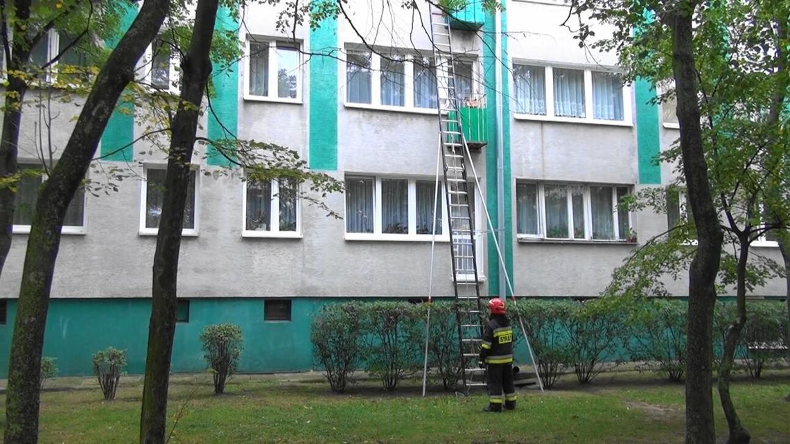 LEGIONOWO. Wyważyli drzwi na Batorego [Galeria]