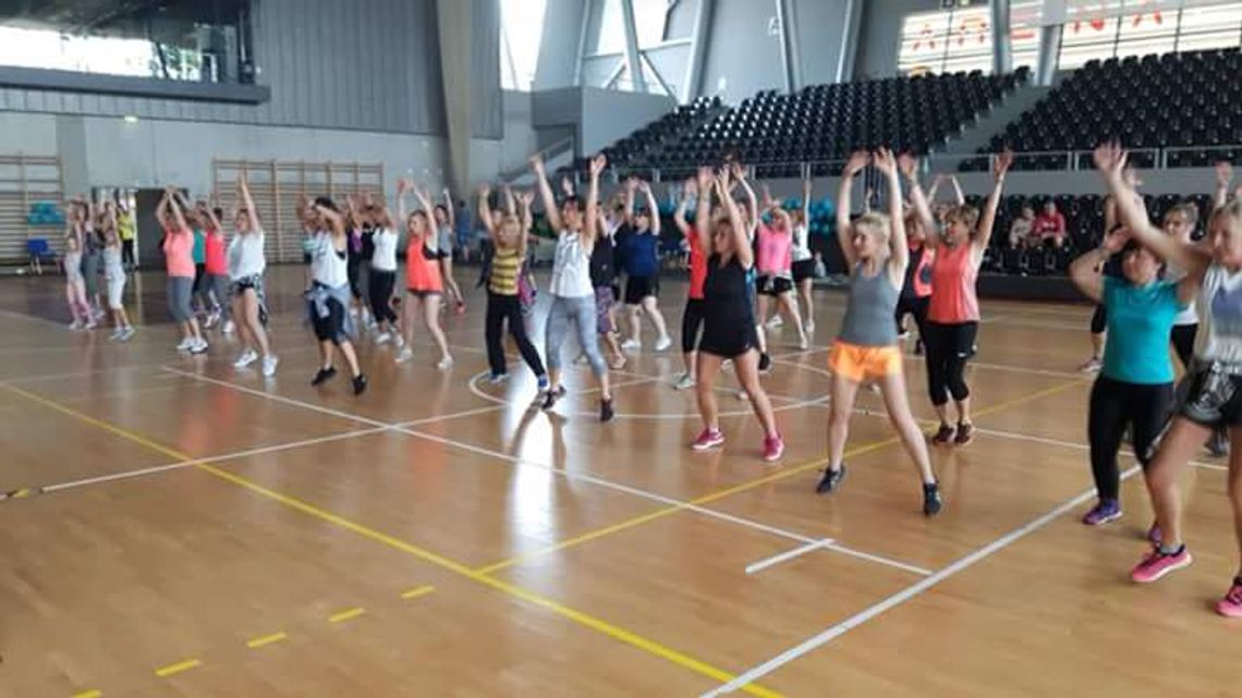 LEGIONOWO. Zatańczyli aby pomagać LEGIONOWO. Zatańczyli aby pomagać