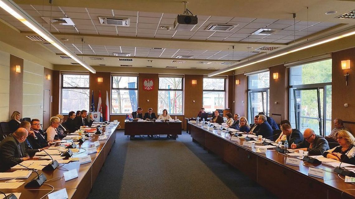 LEGIONOWO. Zdaniem większości, prezydent nie naruszył dyscypliny? LEGIONOWO. Zdaniem większości, prezydent nie naruszył dyscypliny?