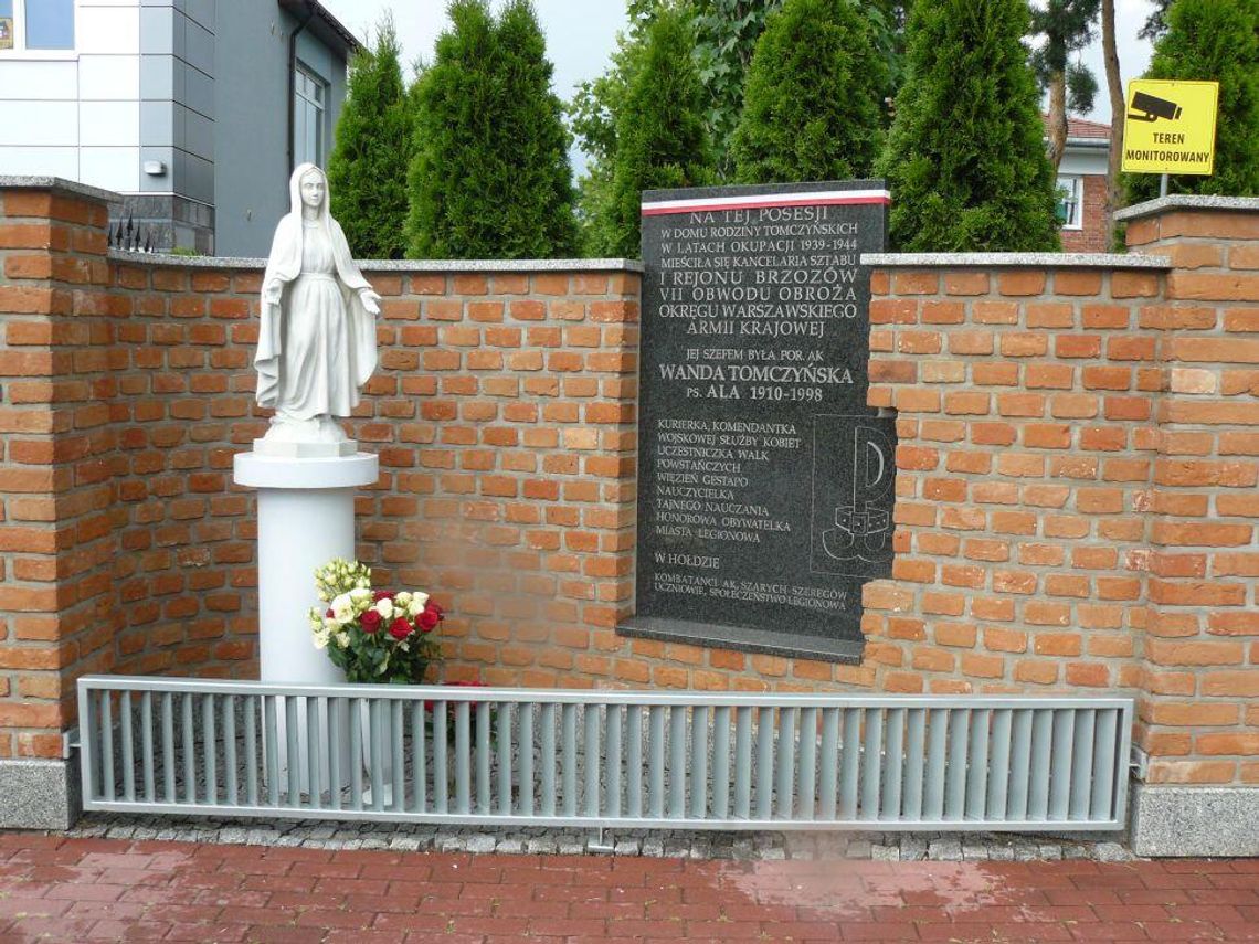 LEGIONOWO. Zdewastowana figurka wróciła na miejsce