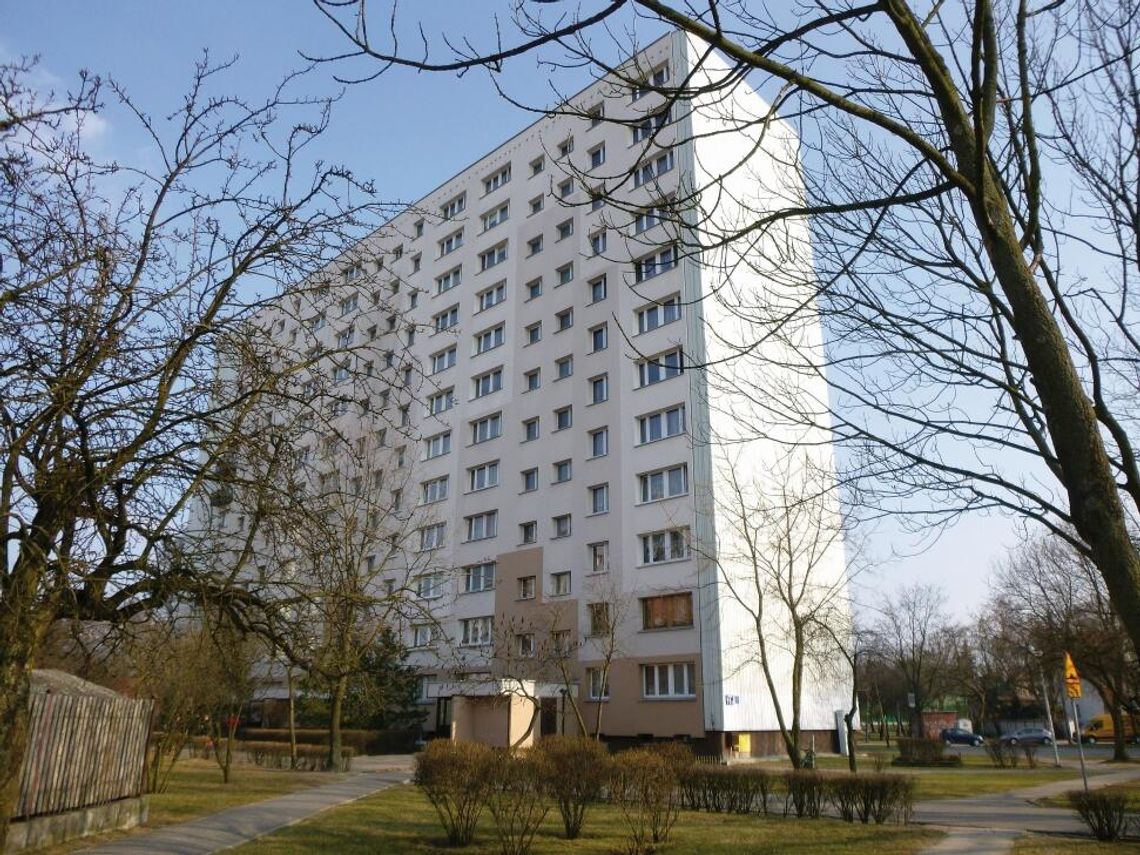 LEGIONOWO. Zwłoki przy Norwida. Nieoficjalnie ciało znajdowało się w rozkładzie LEGIONOWO. Zwłoki przy Norwida. Nieoficjalnie ciało znajdowało się w rozkładzie