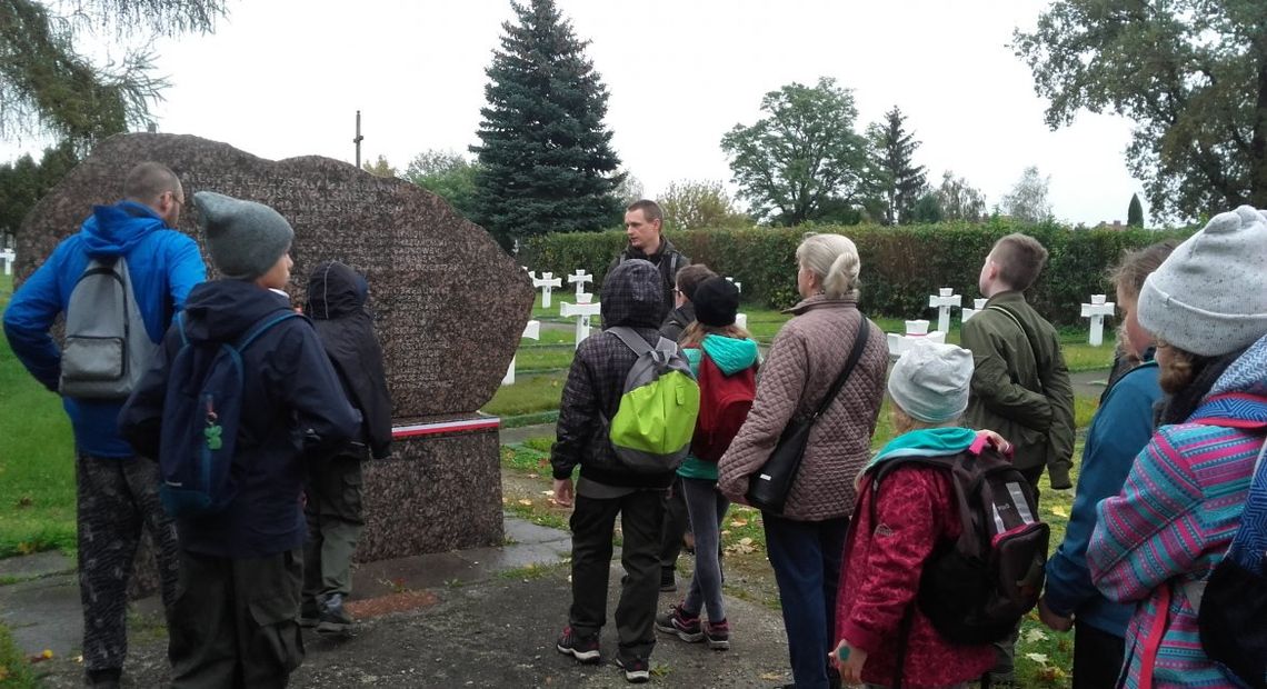 LEGIONOWSKI. Brązowa, srebrna i złota odznaka szlaku Polski Walczącej