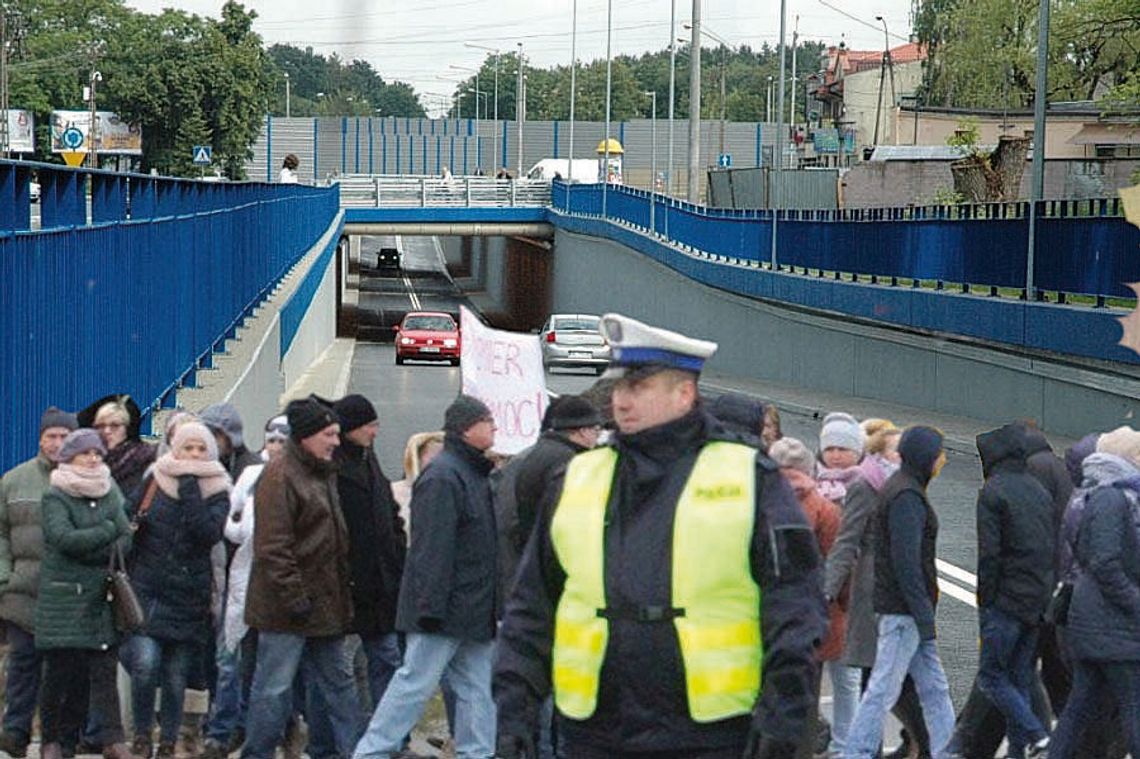 LEGIONOWSKI. Ma w nosie mieszkańców i prawo - stoi po stronie przedsiębiorców
