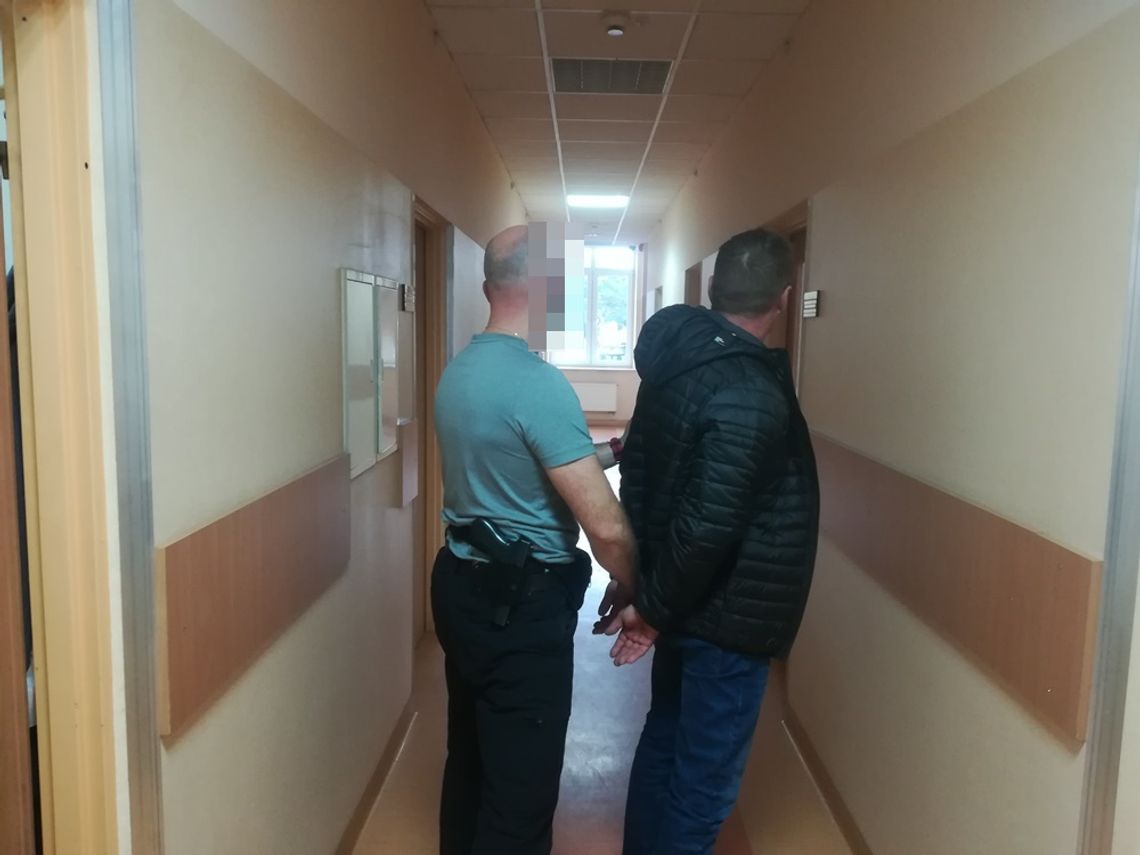 LEGIONOWSKI. Na "policjanta" wyłudzili 180 tys. zł. LEGIONOWSKI. Na "policjanta" wyłudzili 180 tys. zł.