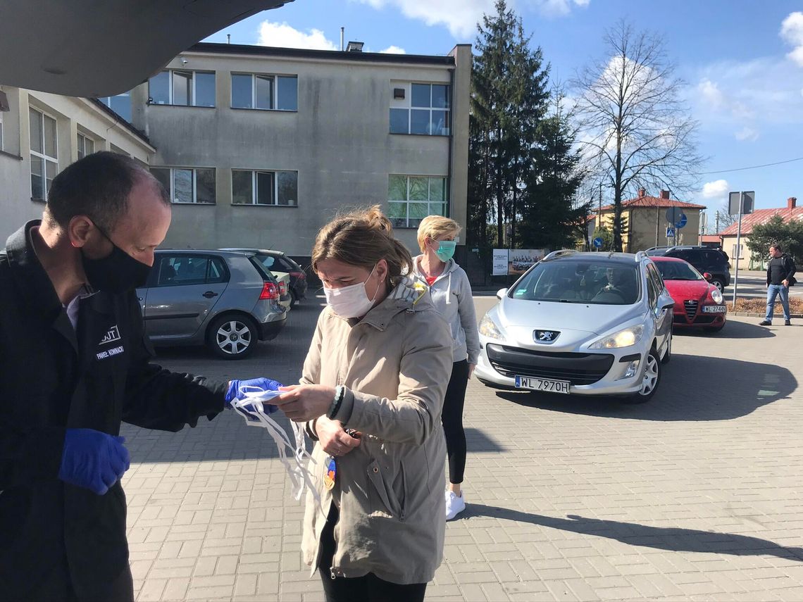 LEGIONOWSKI. Po maseczki do urzędu - gdzie rozdają? LEGIONOWSKI. Po maseczki do urzędu - gdzie rozdają?