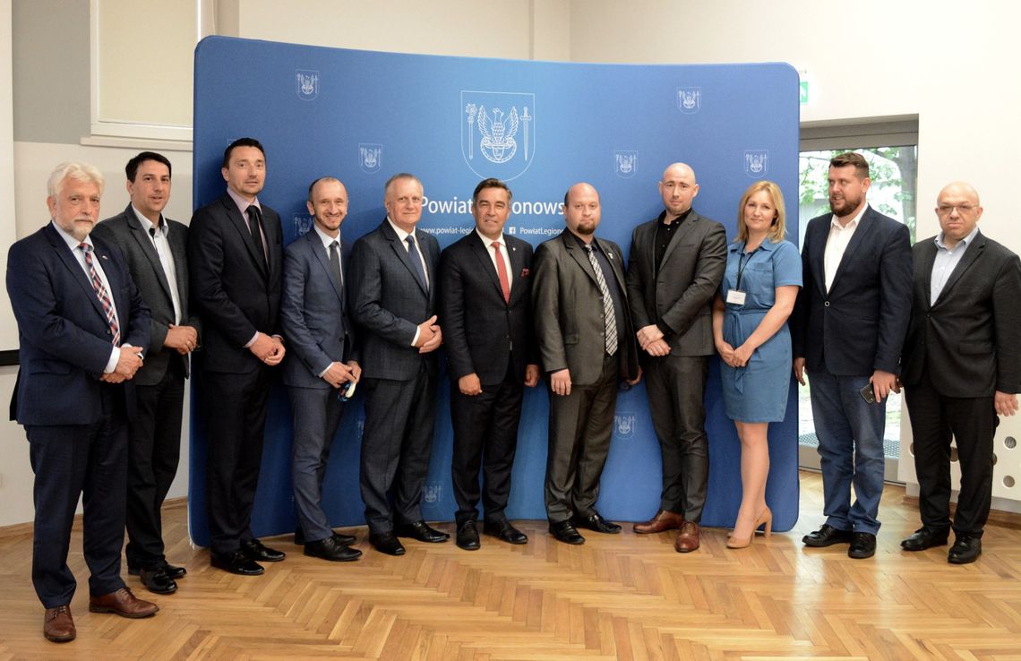 LEGIONOWSKI. Wiceminister Aktywów Państwowych Zbigniew Gryglas odwiedził starostwo