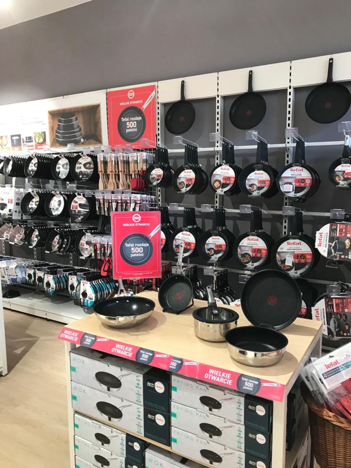 LegioNowy sklep Tefal - rozdajemy 500 patelni! 12 maja, CH Gondola, ul. Piłsudskiego 31c, Legionowo LegioNowy sklep Tefal - rozdajemy 500 patelni! 12 maja, CH Gondola, ul. Piłsudskiego 31c, Legionowo