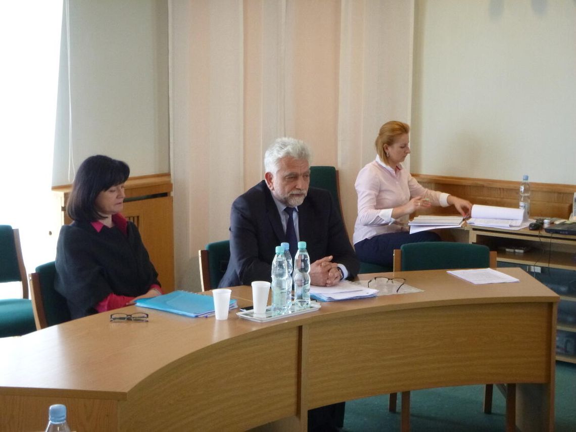 NIEPORĘT. Czekając na wschodnią obwodnicę Warszawy NIEPORĘT. Czekając na wschodnią obwodnicę Warszawy