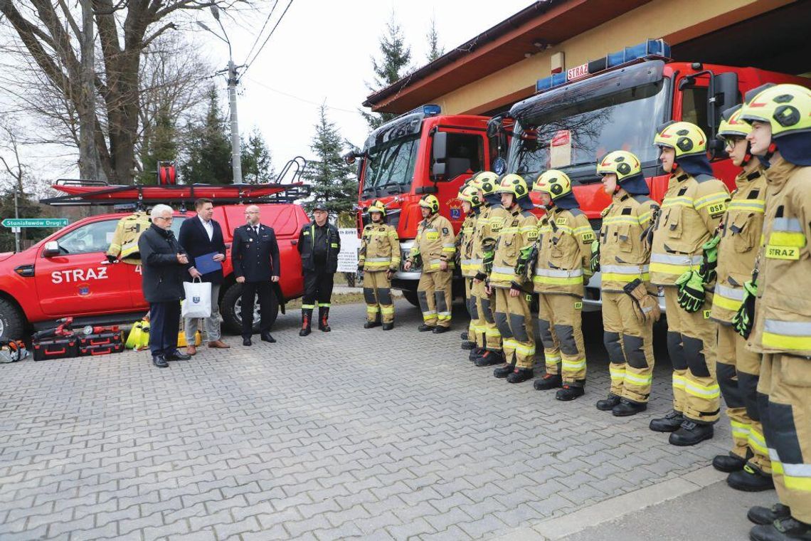 NIEPORĘT. Nowy sprzęt dla strażaków