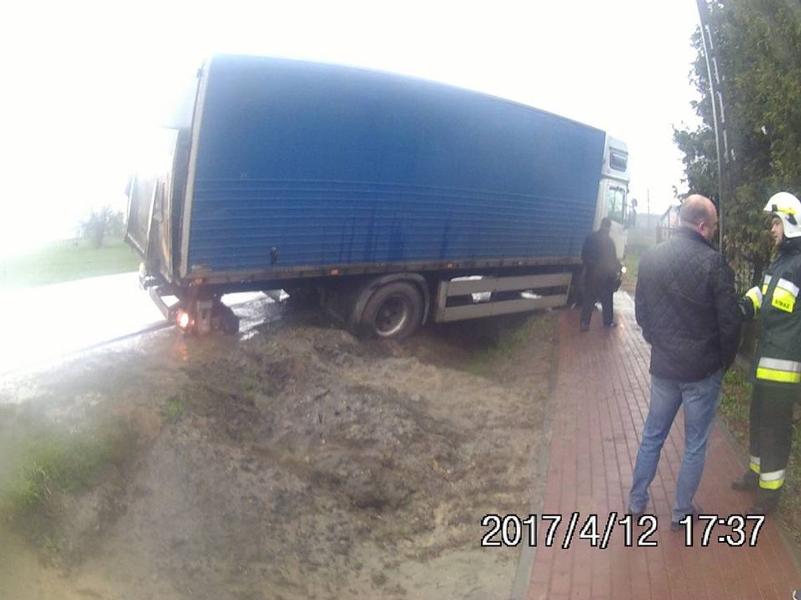 NIEPORĘT. Przez dwie godziny blokował ruch