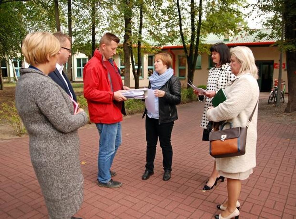 NIEPORĘT. Rozbudują szkołę w Józefowie