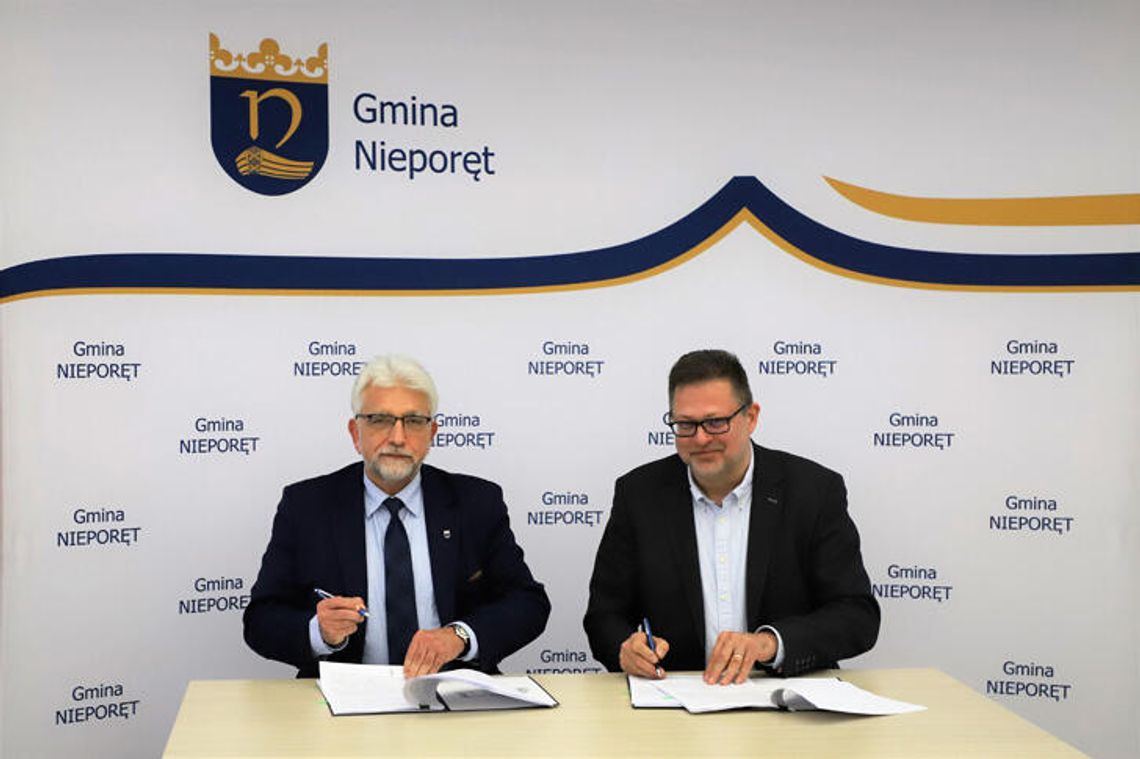NIEPORĘT. Umowa na odbiór odpadów komunalnych podpisana