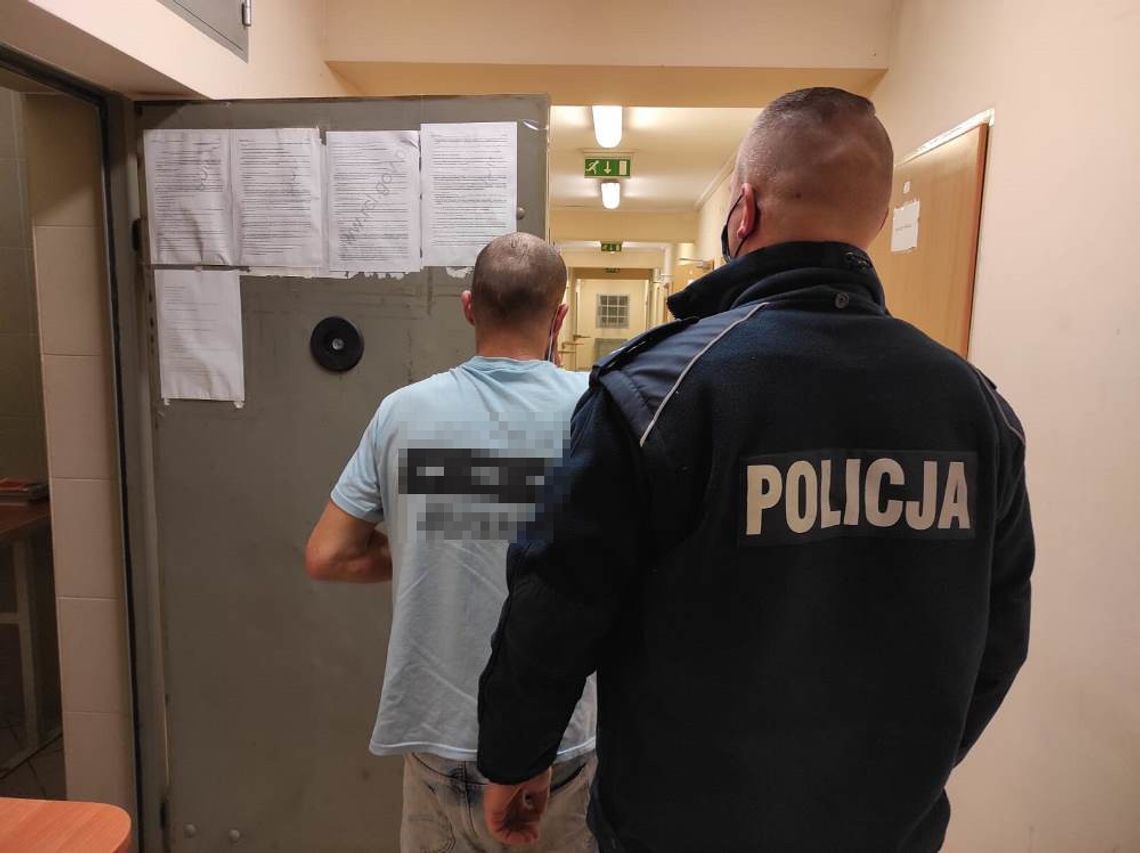 NIEPORĘT. W domu trzymał 42 gramy marihuany