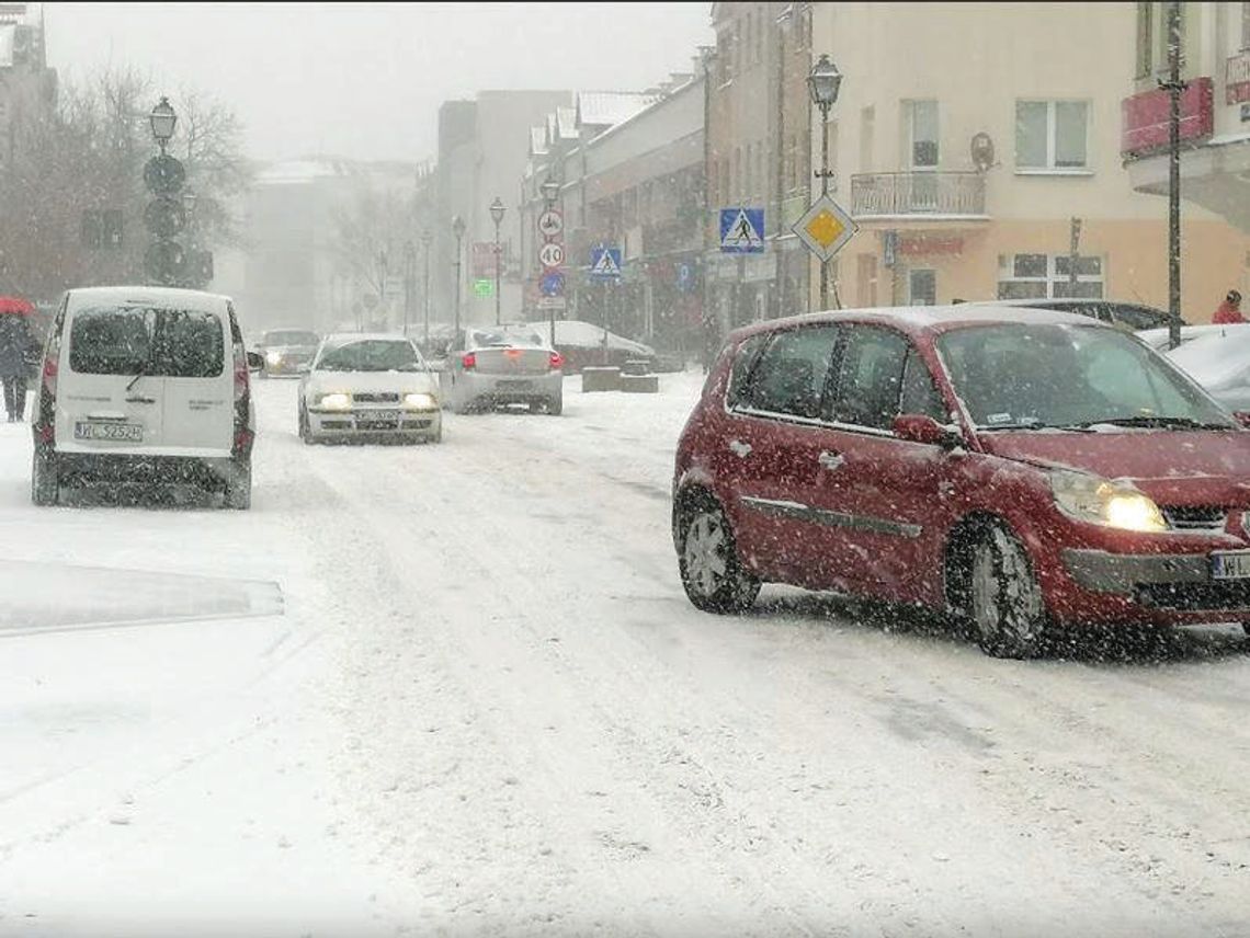 Od przyszłego roku Ratusz chce przejąć odśnieżanie od powiatu Od przyszłego roku Ratusz chce przejąć odśnieżanie od powiatu