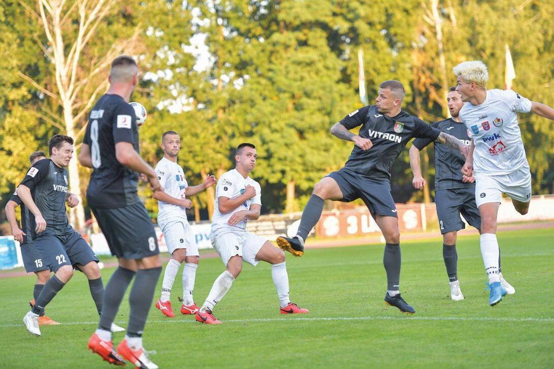 PIŁKA NOŻNA. Blisko niespodzianki. Mamry Giżycko – Legionovia 0-1 (0-0)