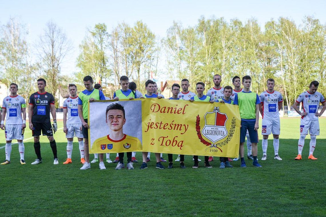 PIŁKA NOŻNA. Dramat piłkarza -  Poważny wypadek Daniela Kutarby