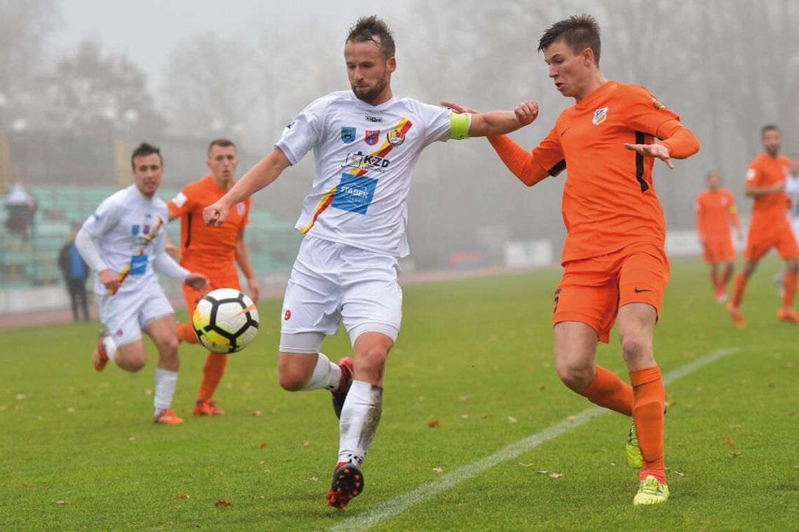PIŁKA NOŻNA. Dwa gole, trzy punkty - Legionovia – Ursus warszawa 2-0 (1-0)