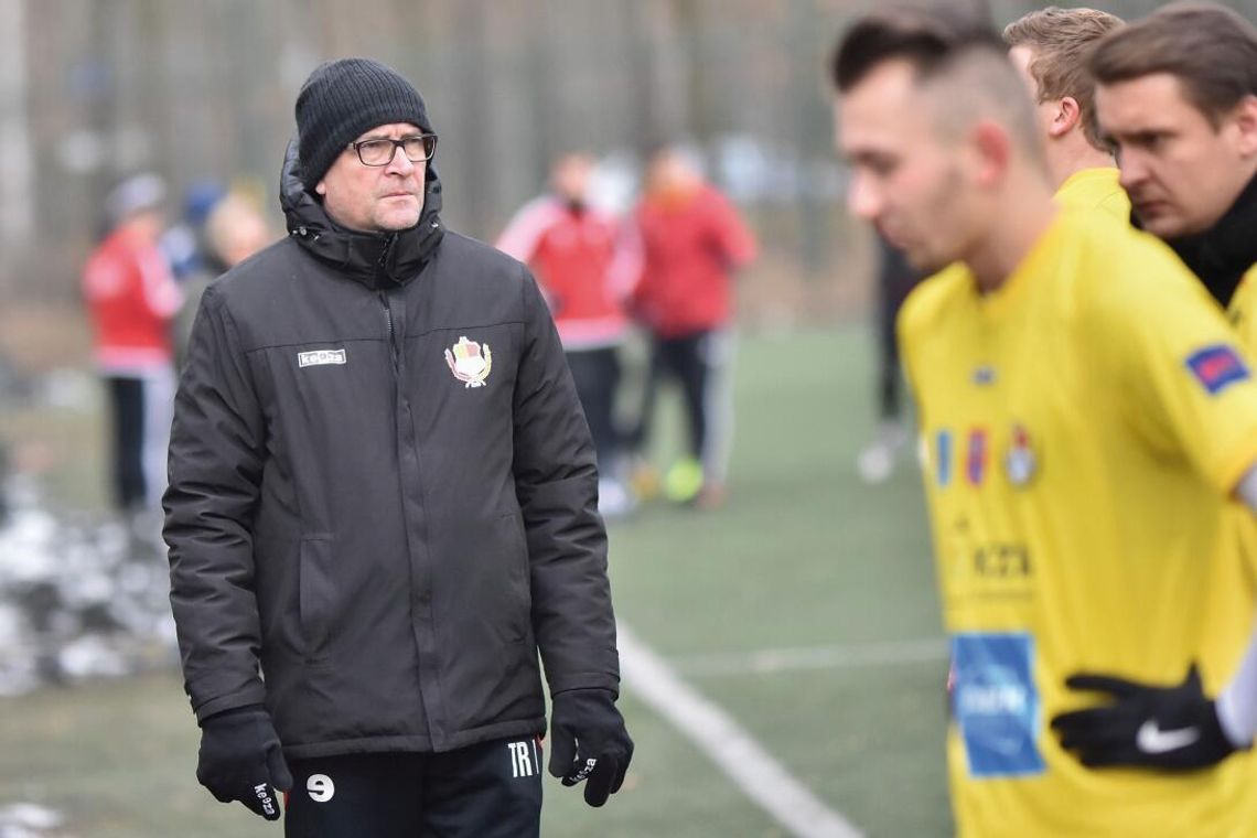PIŁKA NOŻNA. Dwa wygrane sparingi