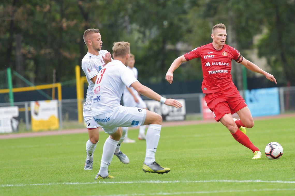 PIŁKA NOŻNA. Głowa Karola. Widzew Łódź – Legionovia 1-2 (1-0)