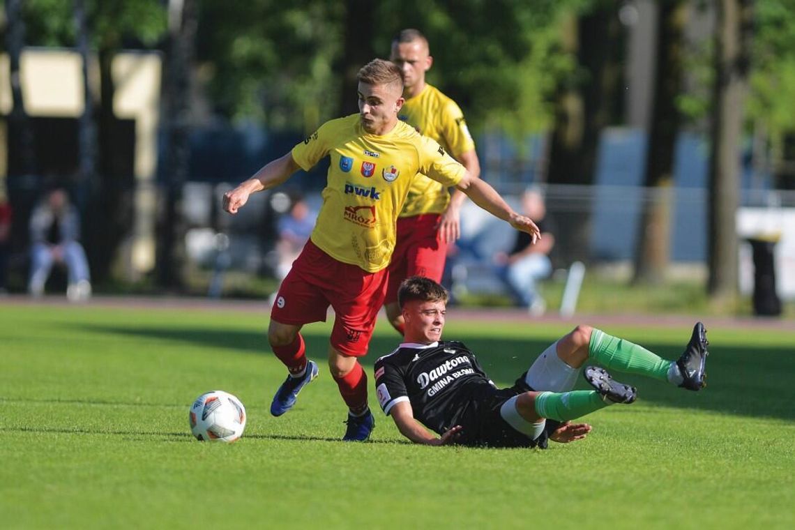 PIŁKA NOŻNA. Gorzki smak wygranej. Legionovia – Błonianka Błonie 2-1 (0-1)