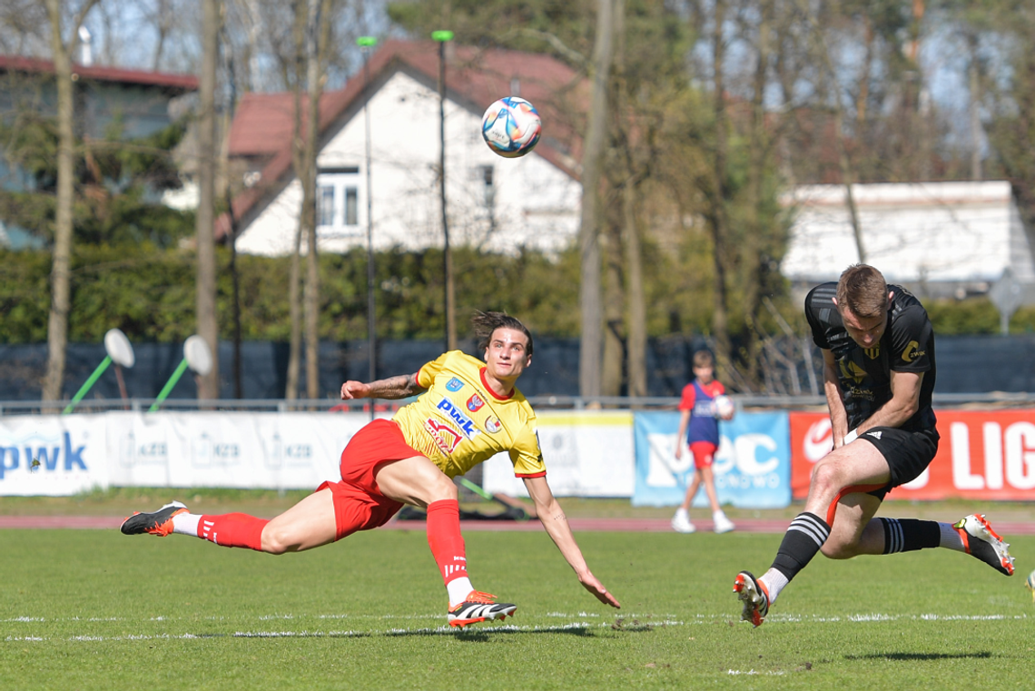 PIŁKA NOŻNA. Legionovia Legionowo – Pogoń Grodzisk Mazowiecki 1:3 (0:1) Porażka z liderem…