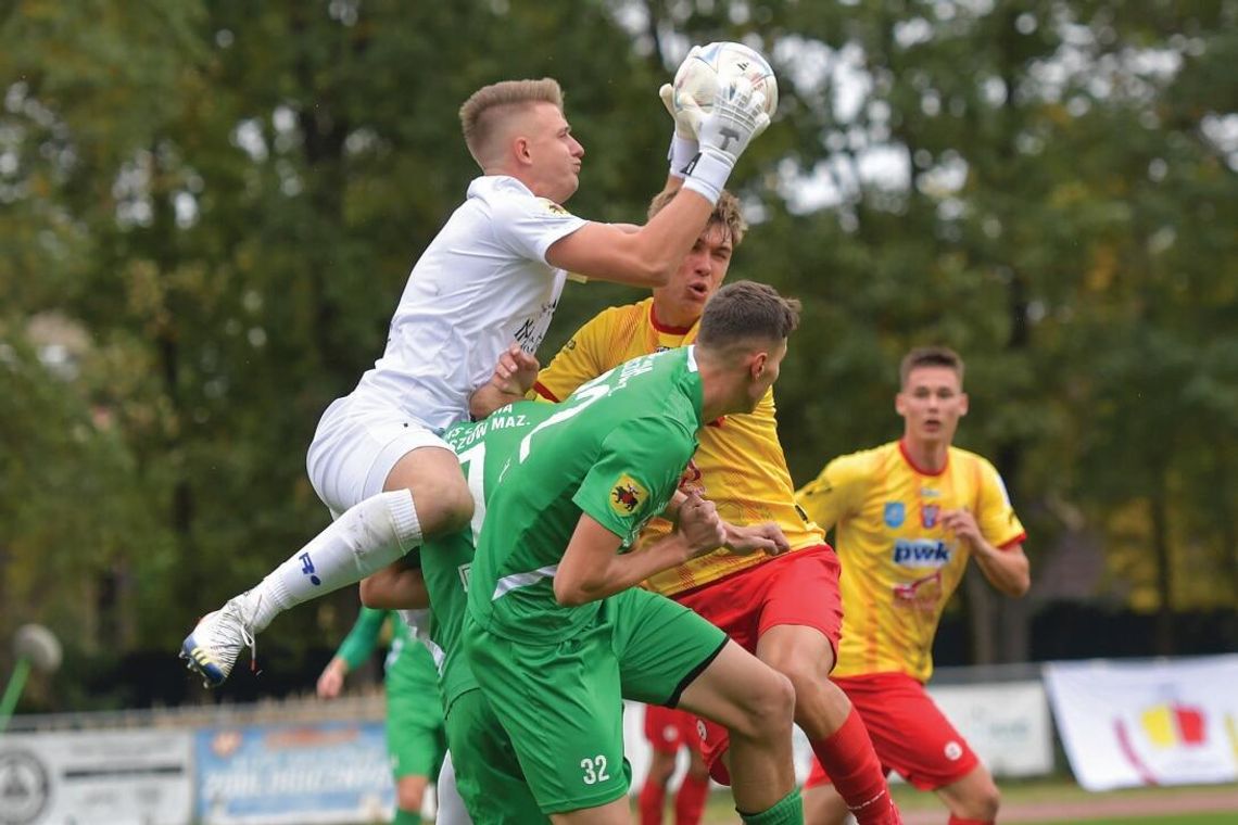 PIŁKA NOŻNA. Lider ukontentowany. Legionovia – Lechia Tomaszów Maz. 1-2 (0-0)