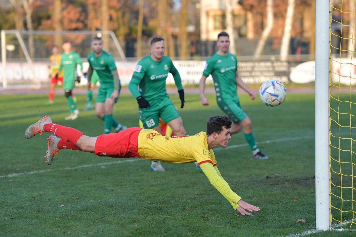 PIŁKA NOŻNA. Nareszcie... KS Legionovia – Warta Sieradz 0-1 (0-1)