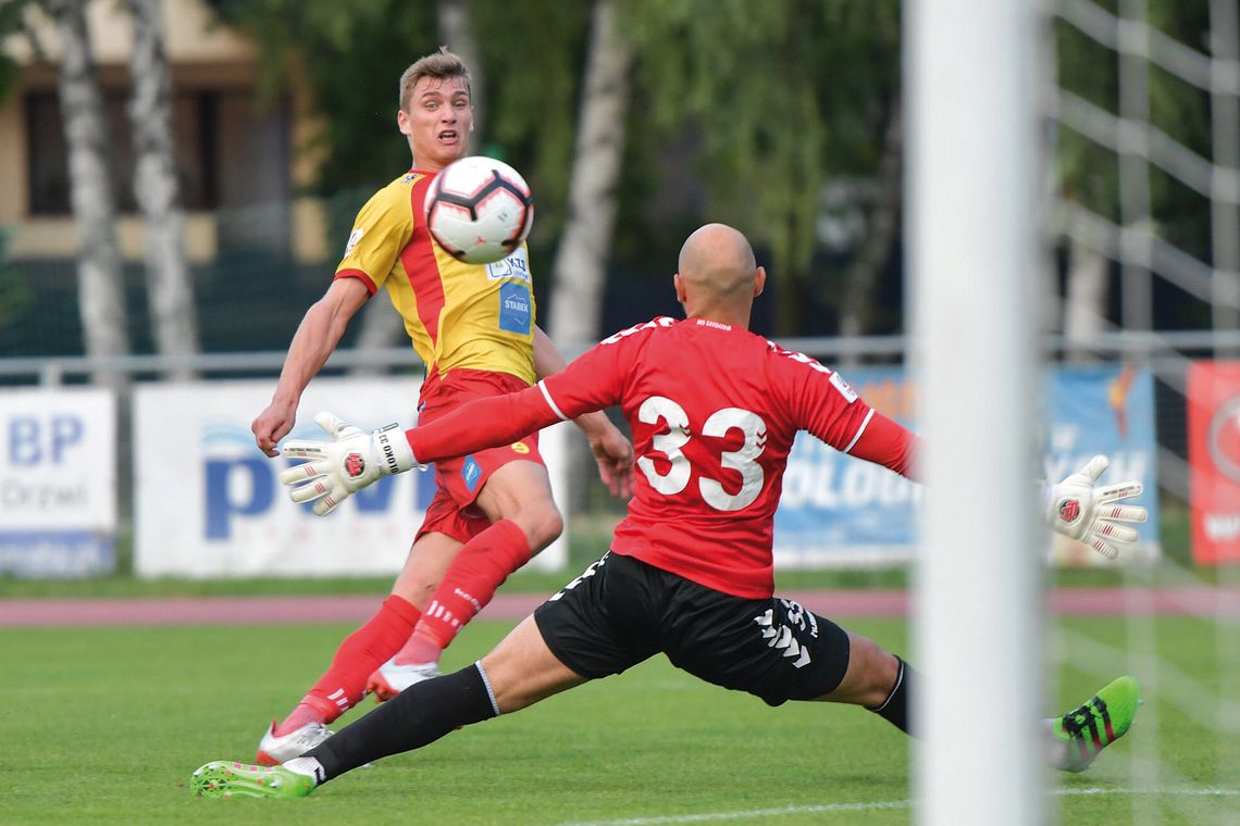 PIŁKA NOŻNA. Połówka to za mało.  Elana Toruń – Legionovia 4-1 (0-1)