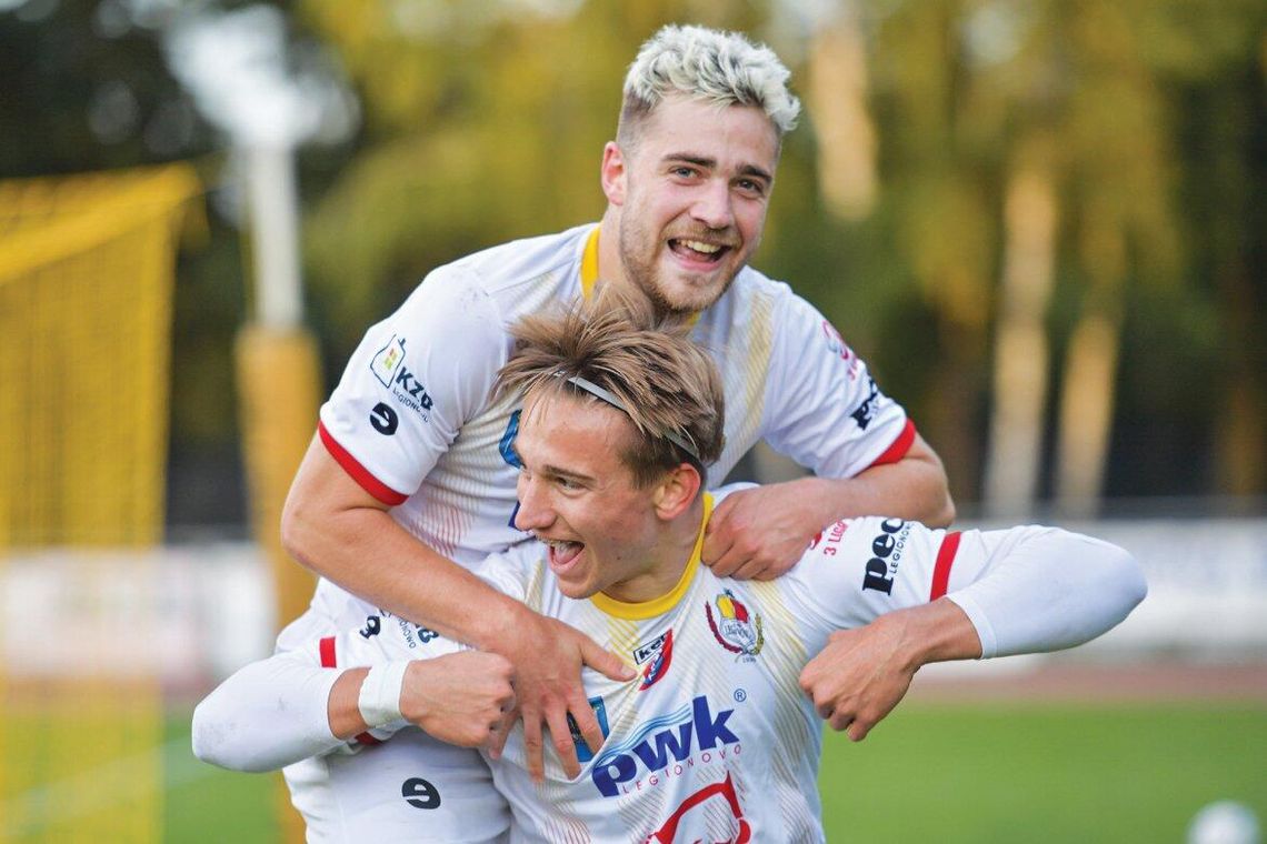 PIŁKA NOŻNA. Połówka wystarczyła. Legionovia – Pelikan Łowicz 4-1(0-1)