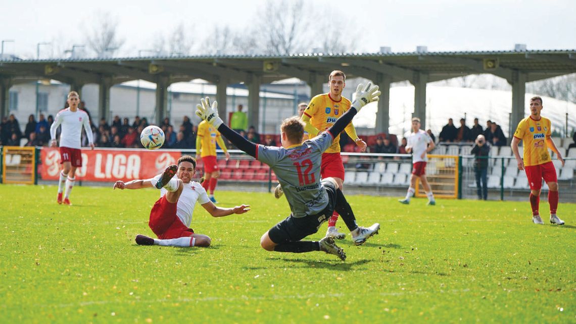 PIŁKA NOŻNA. Powalczyli w dziesięciu. ŁKS II Łódź – Legionovia 3-2(2-0)