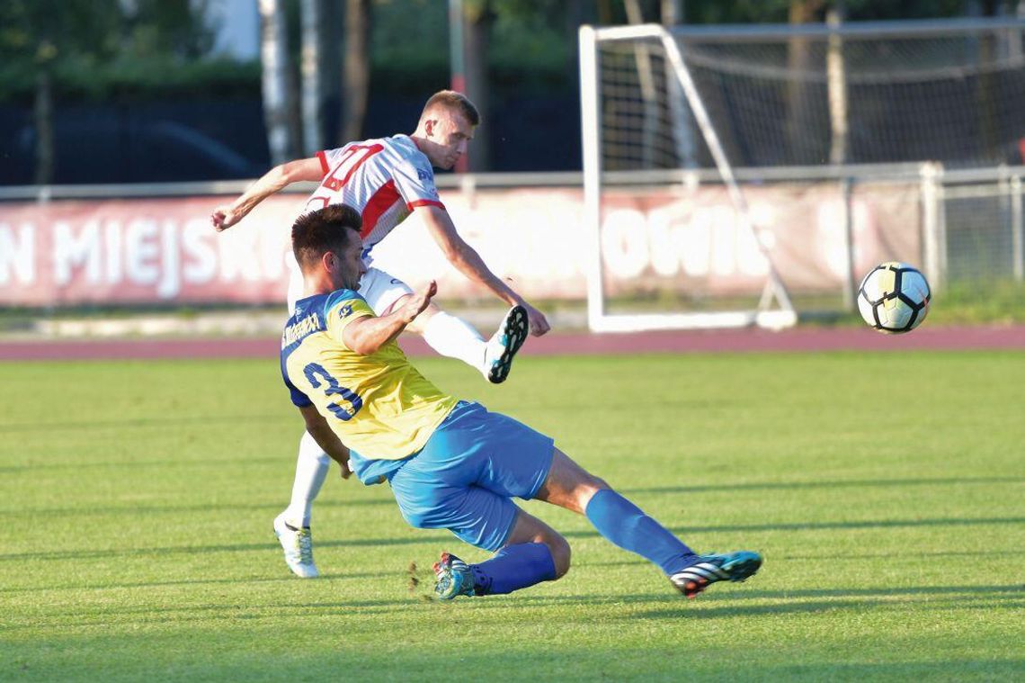 PIŁKA NOŻNA. Rehabilitacja z outsiderem -  ŁKS Łomża – Legionovia 1-4 (1-2)