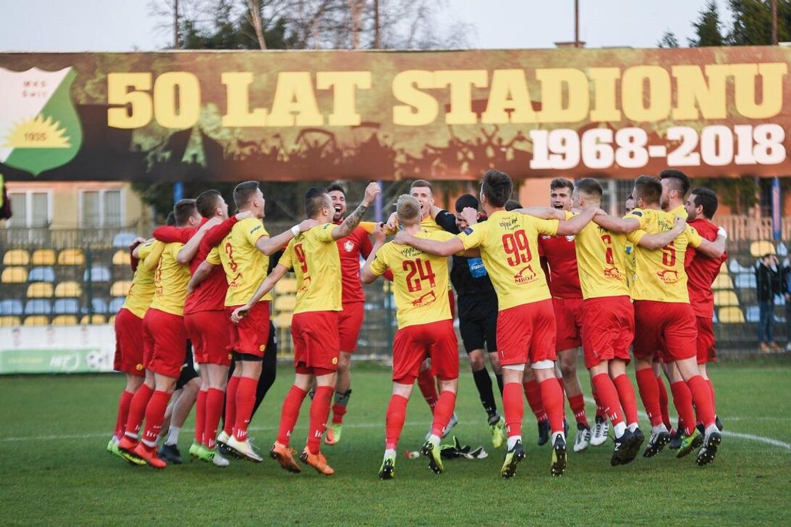 PIŁKA NOŻNA. Udany wypad za miedzę -Świt Nowy Dwór Mazowiecki – Legionovia 0-2 (0-1)