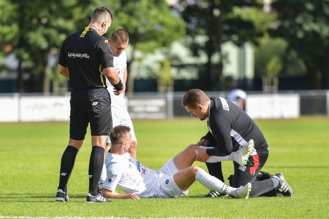PIŁKA NOŻNA. Utrzymali fotel lidera. Legionovia – Lechia Tomaszów Mazowiecki 3-1 (2-1)