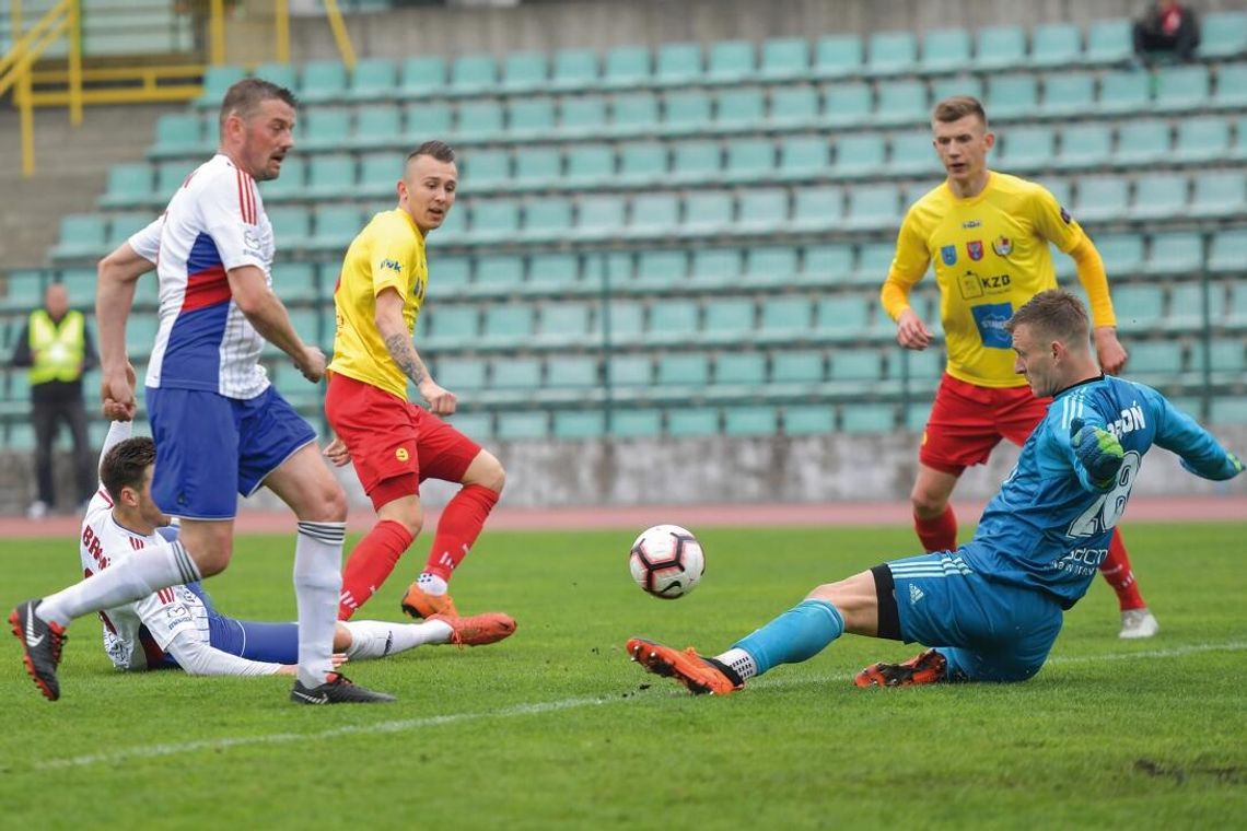 PIŁKA NOŻNA. Wygrana i… bez zmian - Legionovia – Broń Radom 3-0 (2-0)