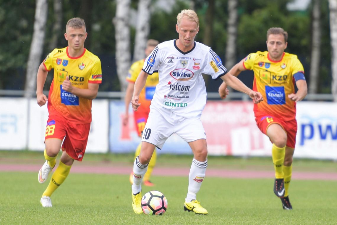 PIŁKA NOŻNA. Złośliwa aura? - II liga