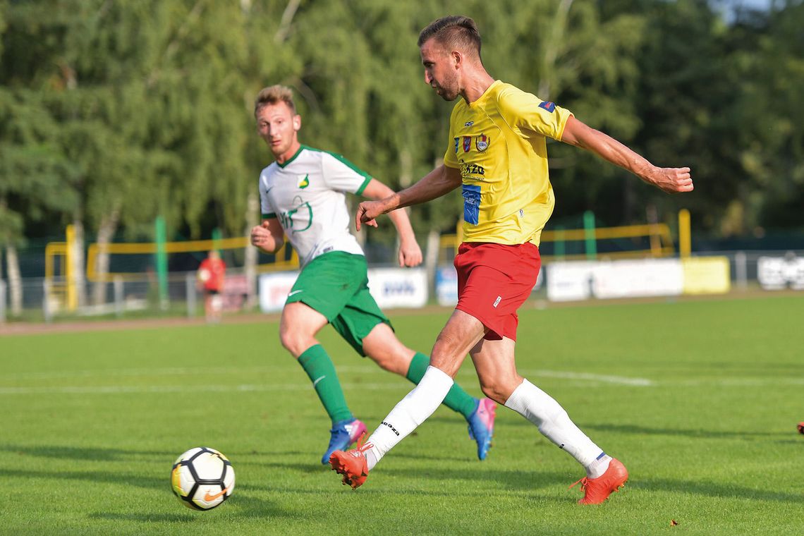 PIŁKA NOŻNA. Zwycięska końcówka - Kaczkan Huragan Morąg – Legionovia 1-2 (1-0)