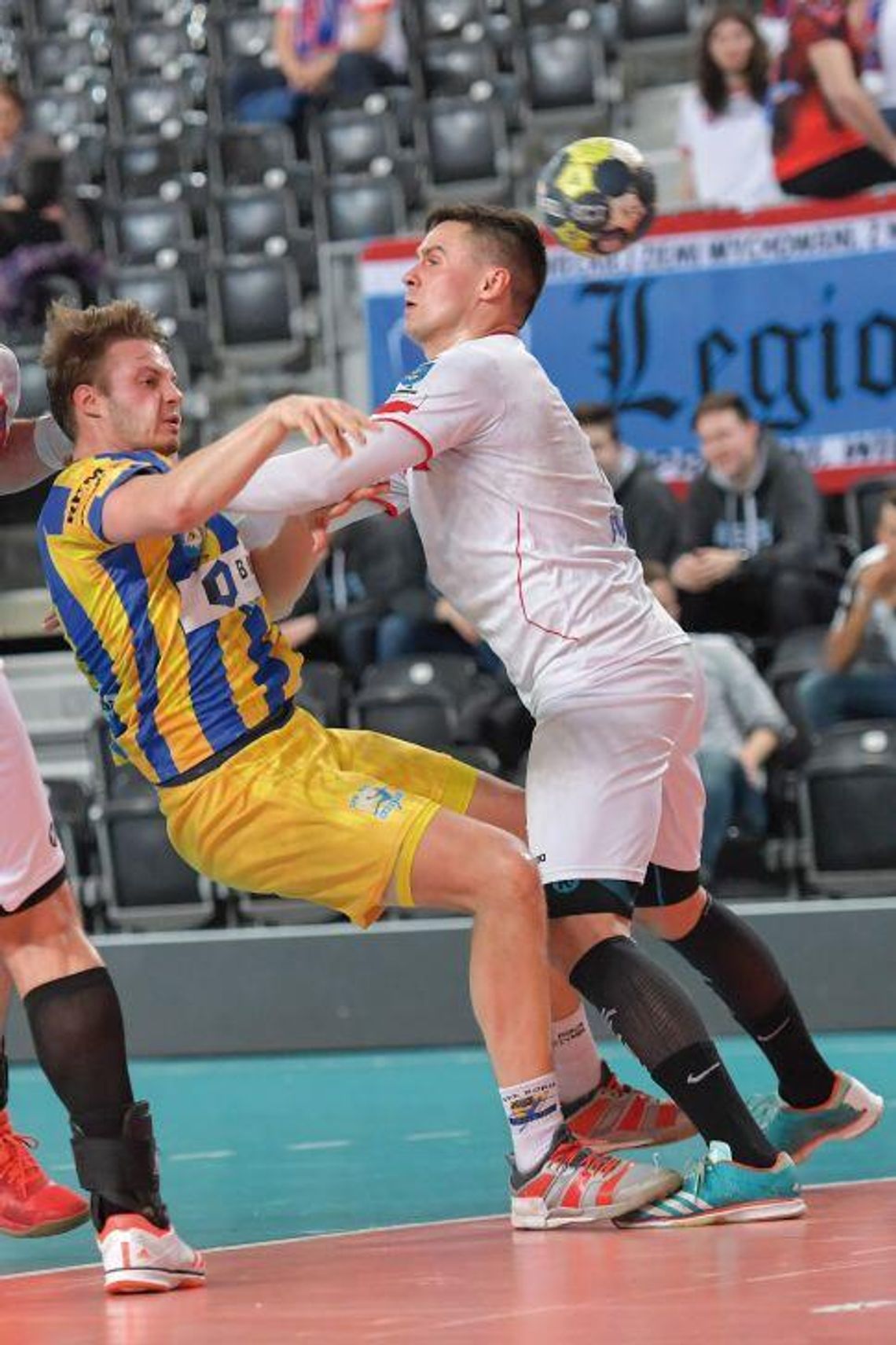 PIŁKA RĘCZNA. Ciut lepsi od sąsiadów - Dwa zwycięstwa KPR Legionowo