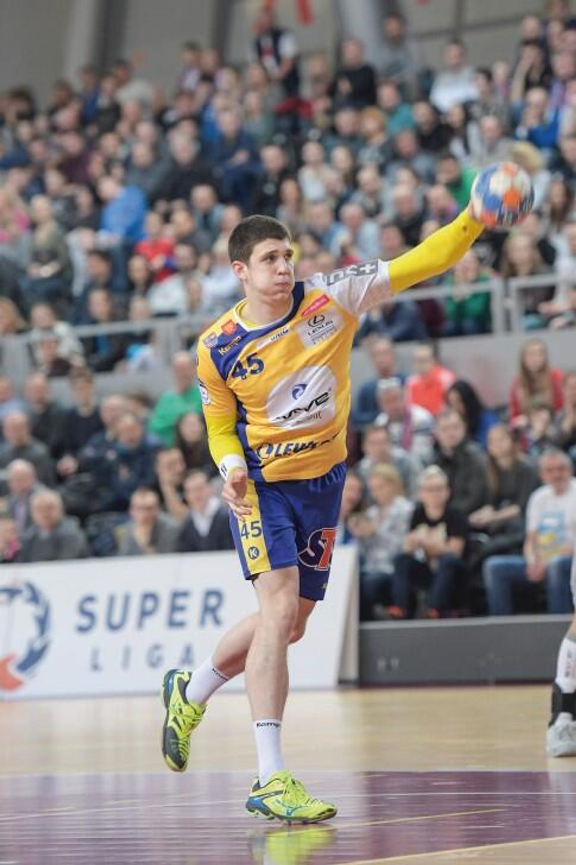PIŁKA RĘCZNA. Lanie w Kielcach - PGE Vive- KPR Legionowo 40-17(22-9)