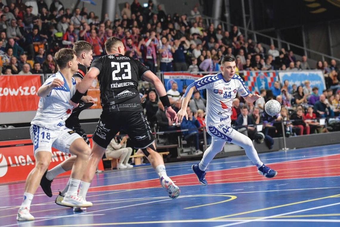 PIŁKA RĘCZNA. Lider zdetronizowany!  KPR Legionowo – Handball Stal Mielec 28-24 (14-9)