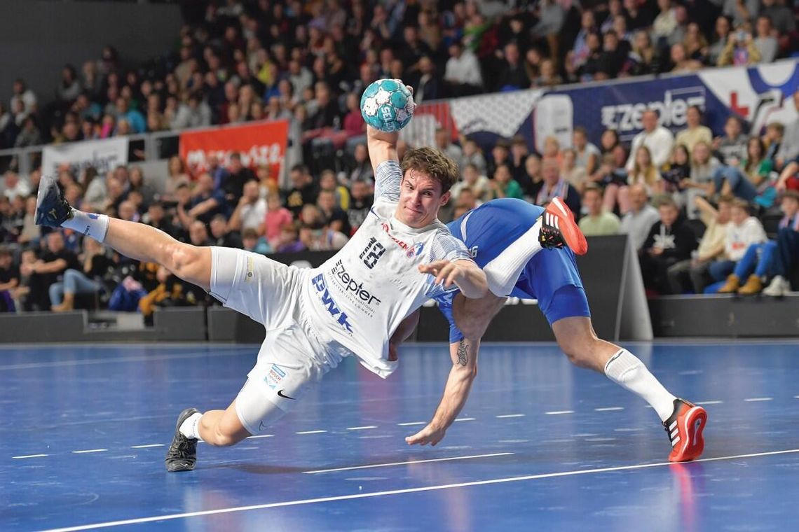 PIŁKA RĘCZNA. Trzynasta. Zepter KPR Legionowo –Orlen Wisła Płock 22-32 (10-12)