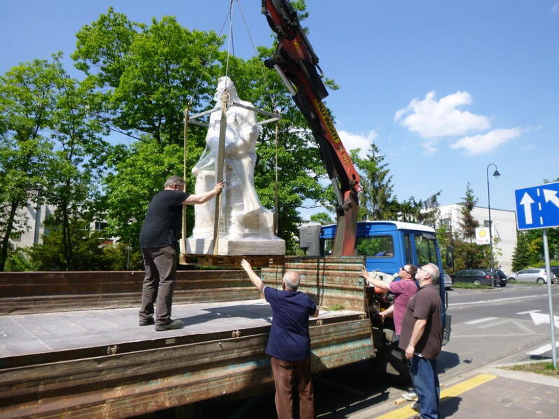 Piłsudski odjechał, pomnik coraz bliżej Piłsudski odjechał, pomnik coraz bliżej